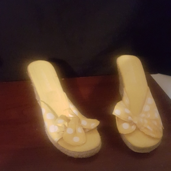 Shoes - Picture 2 of 2